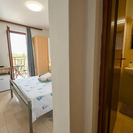 Calm And Stylish With Balcony 3*