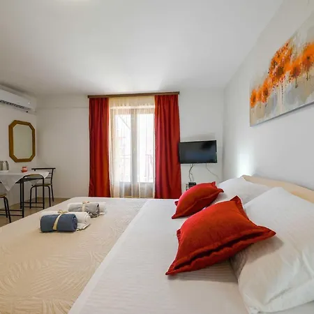 Guest house Calm And Stylish With Balcony 3*